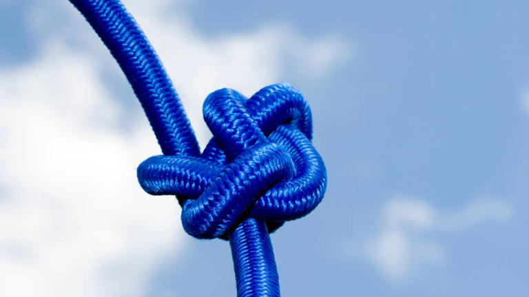Bungee jumper falls 131 feet to her death in Brazil after workers ...