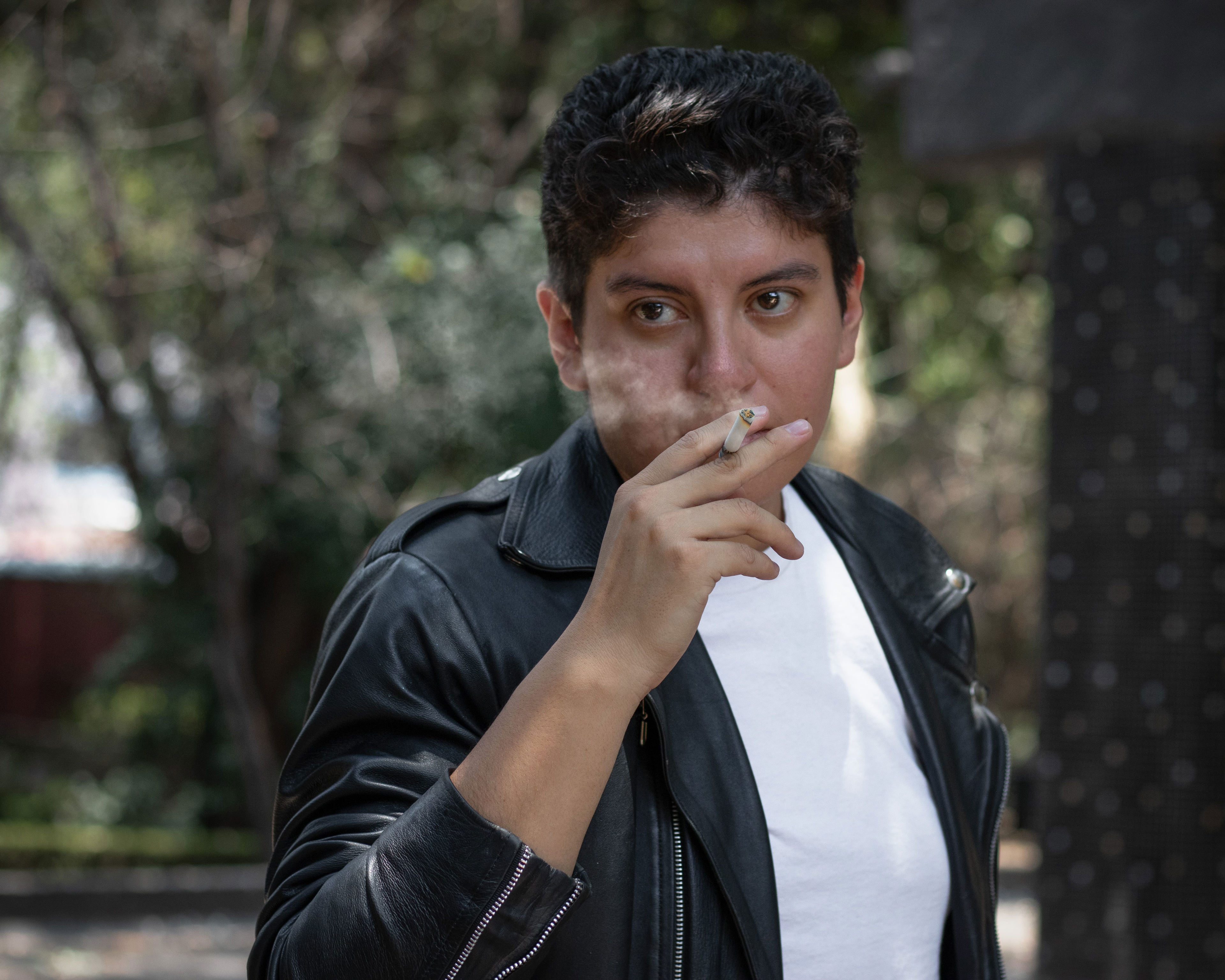 are occasional cigarettes bad for you Many people think smoking only on the weekends or at parties is harmless, but doctors warn there is no safe amount of tobacco. Find out how even smoking damages your heart Many people believe that smoking