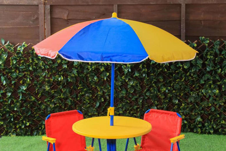 'Perfect' B&M garden furniture set has price slashed to £22