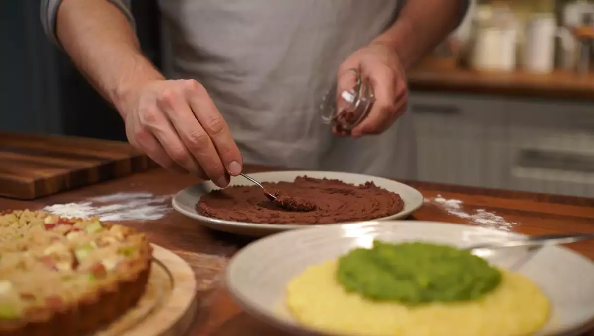 Tagesmenü, 15. Juni: köstliche Rhabarber-Streusel-Tarte, Polenta mit ...
