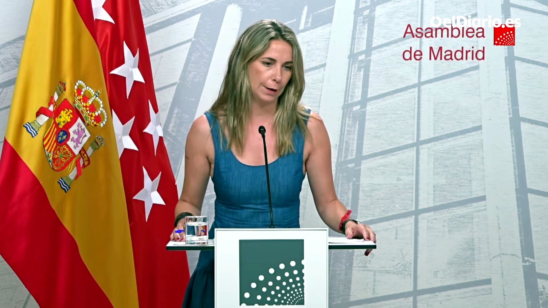 La oposición exige a Ayuso que derogue la polémica medida del abono de ...