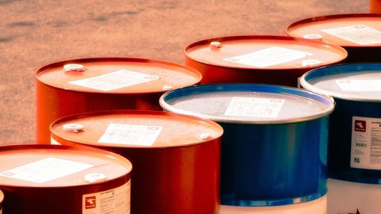 Crude oil prices drop 4.7% after US-Iran agreement to end war and ...