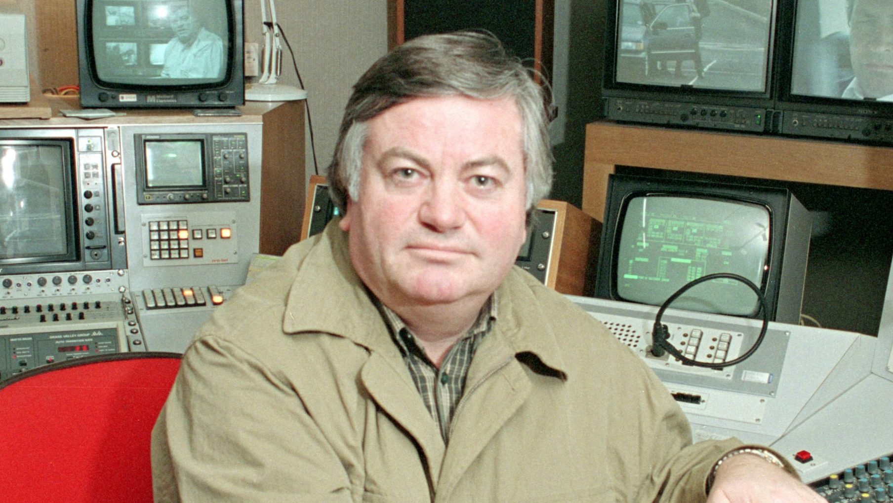 The Cook Report presenter Roger Cook dies aged 83 after short illness