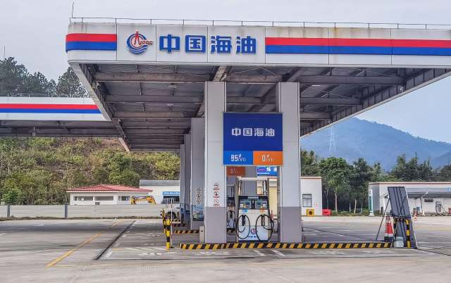 China's gasoline-car sales fell 41.8% in May as EV adoption, cleaner ...