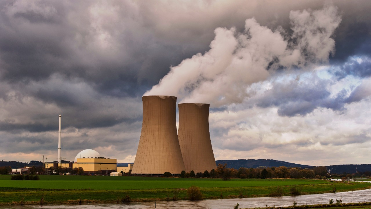 Tech giants keep signing nuclear deals as AI’s hunger for power outruns ...