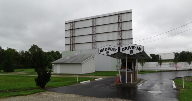This historic Ohio drive-in still delivers summer magic
