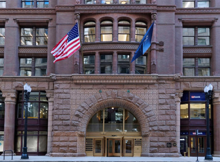 The 141-year tumultuous history of America’s oldest skyscraper