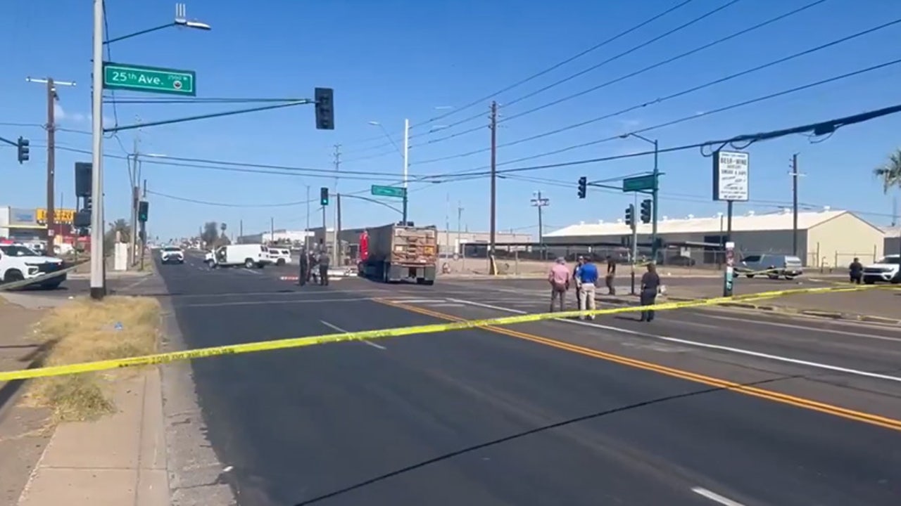 Driver dies following crash in Phoenix