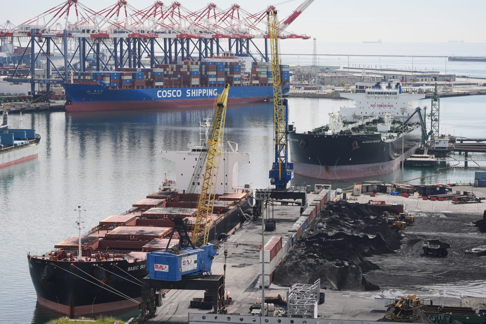 Trump administration faces global criticism with new tariffs