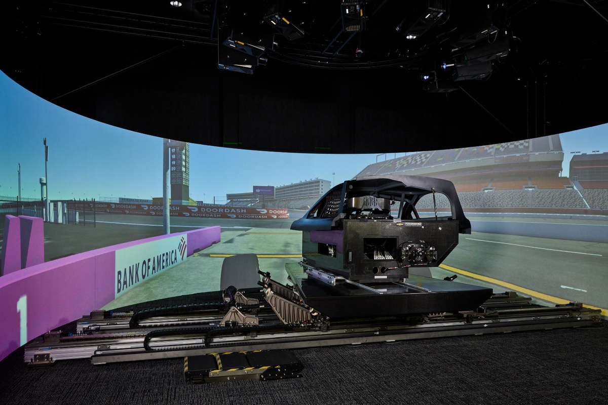 How GM is perfecting their sim tools for the unknowns of San Diego ...