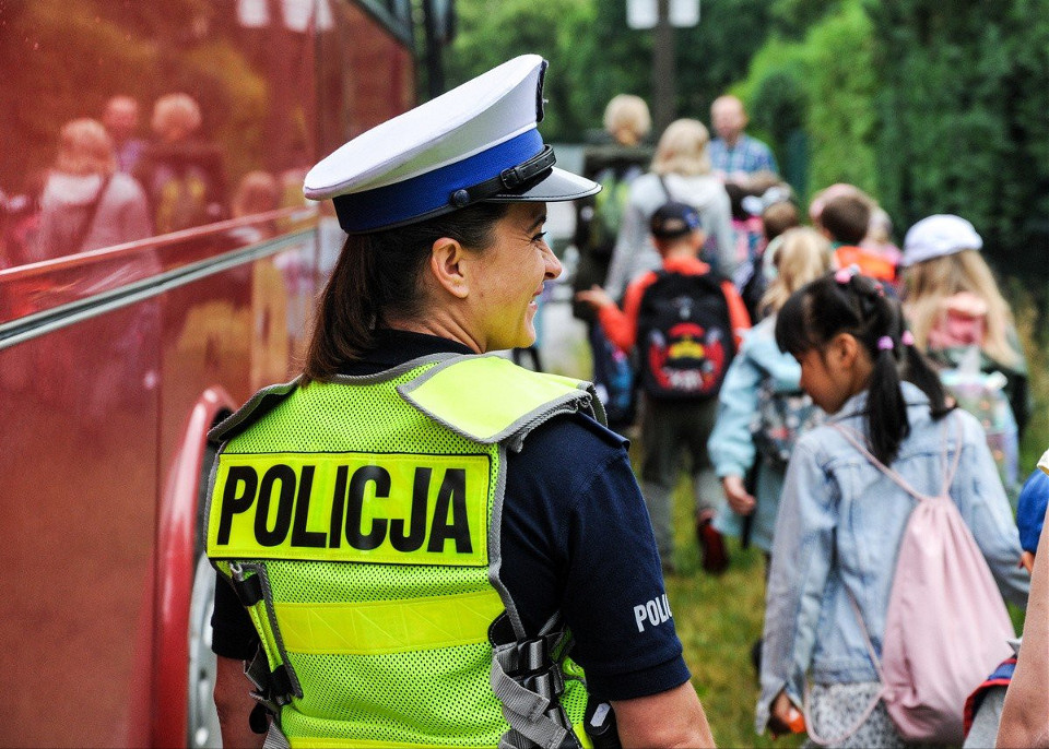bezpieczne-wakacje-pod-specjalnym-nadzorem-rodzice-mog-spa-spokojniej