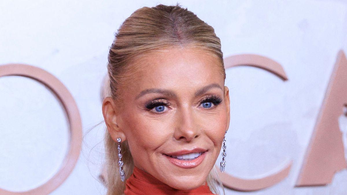 Kelly Ripa exposes embarrassing bodily function she noticed in her 50s ...