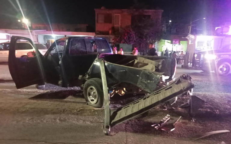 Conductor ebrio se pasa el rojo y provoca fuerte choque en Torreón