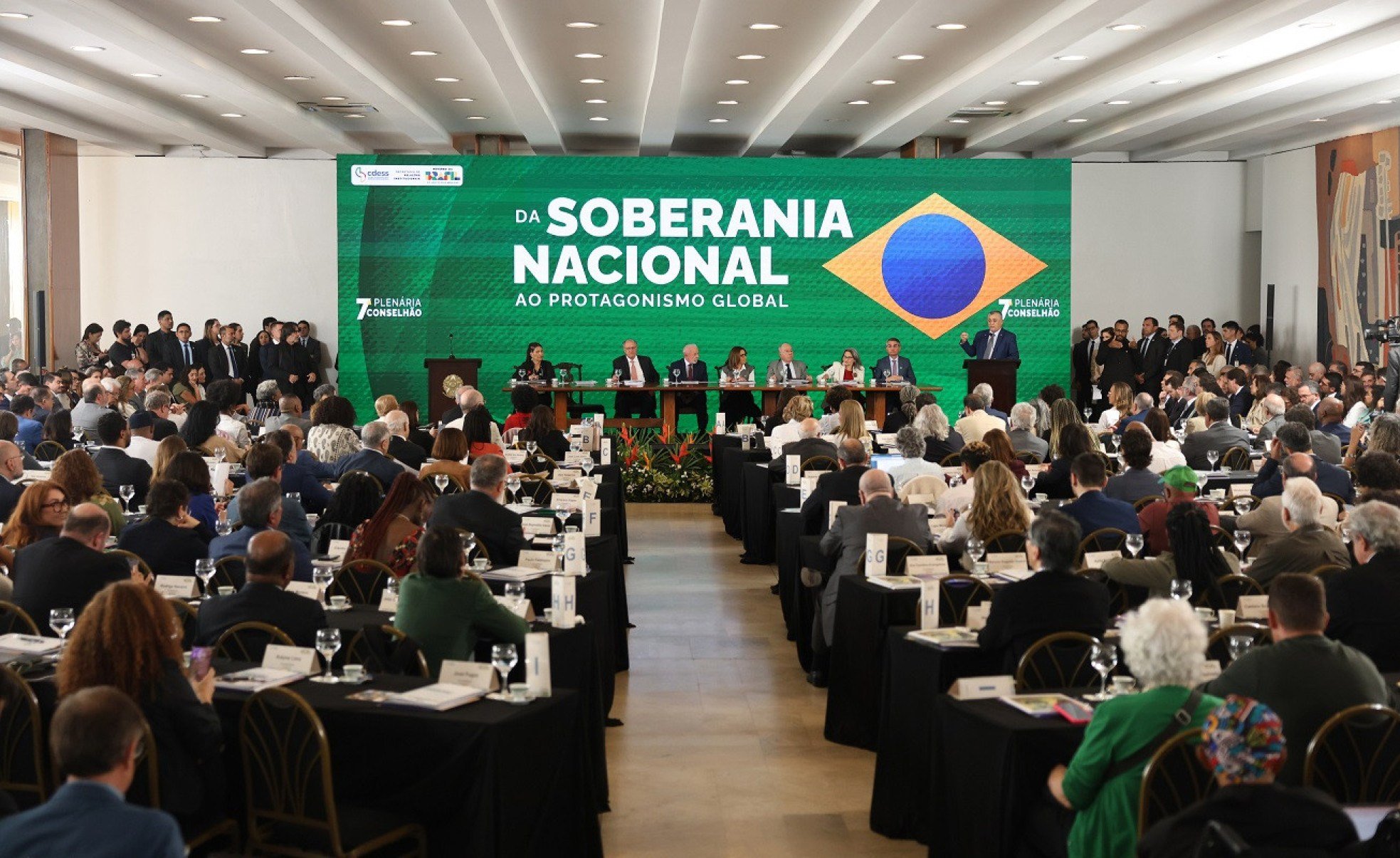 Sindicatos de policiais civis publicam notas de repúdio contra fala de Lula