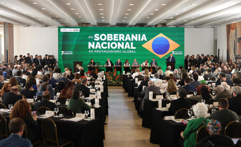 O presidente Luiz In..cio Lula da Silva na reunião do Conselhão