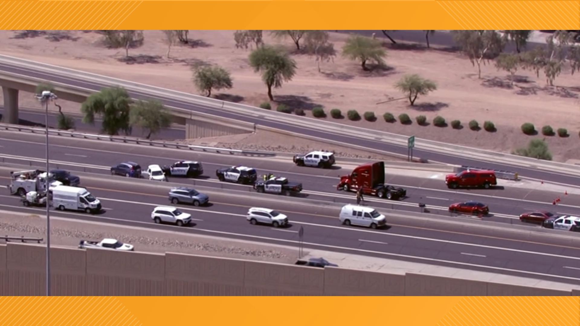 Police chase, crash closes down Loop 202 lanes