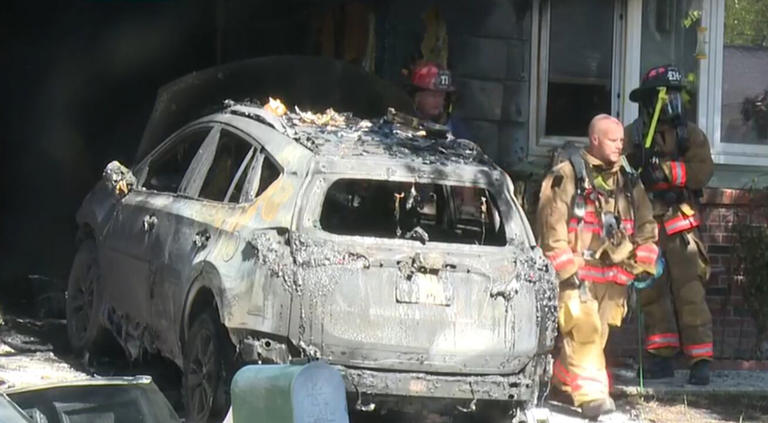 North Lincoln garage fire leaves car scorched, structure damaged