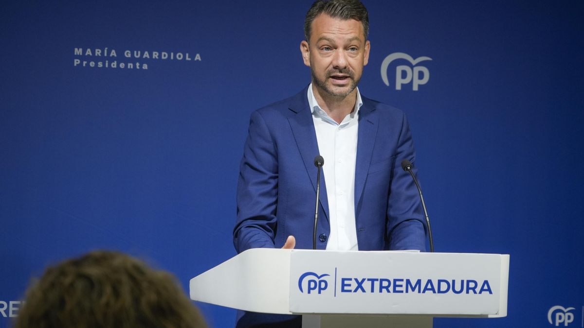 La propuesta del PSOE para excluir a Vox de la Junta encalla ante la ...