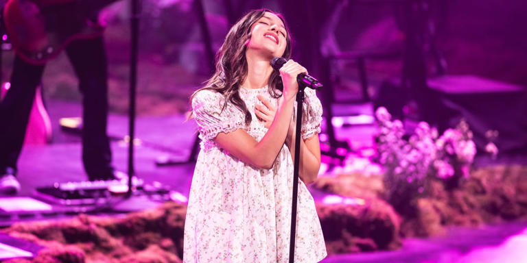 olivia rodrigo purple dress bringing the prom back for the 1 year anniversary of sour prom is iconic Olivia Rodrigo is bringing back