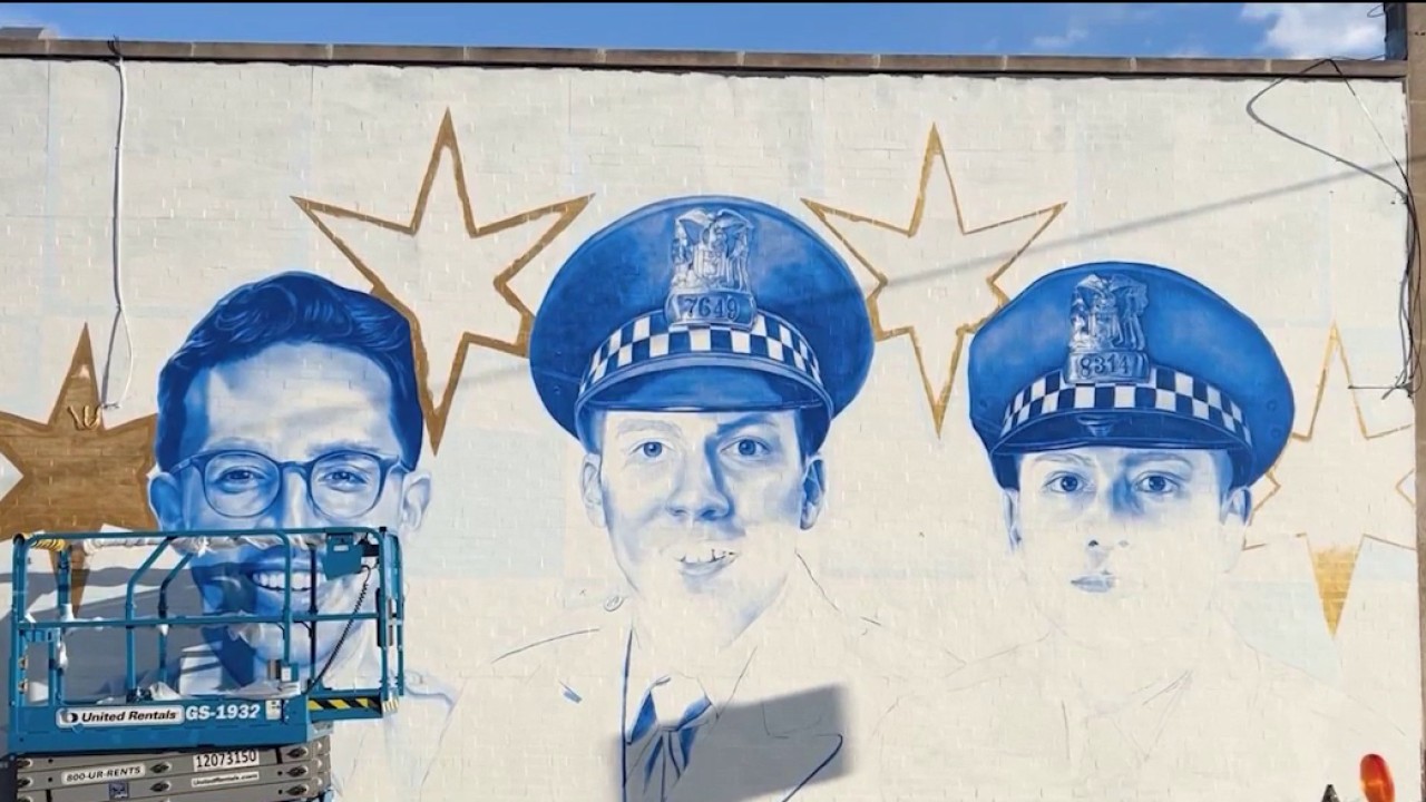 Mural honoring three fallen Chicago officers vandalized on Southwest Side