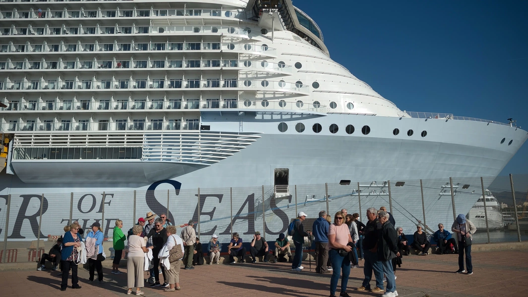 12 cruise ships with exceptional outdoor deck space
