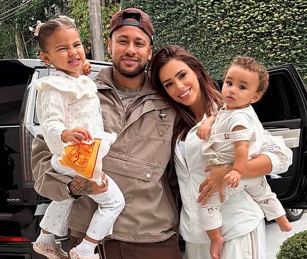 neymar-jr-family-expands-as-football-star-and-partner-announce-pregnancy