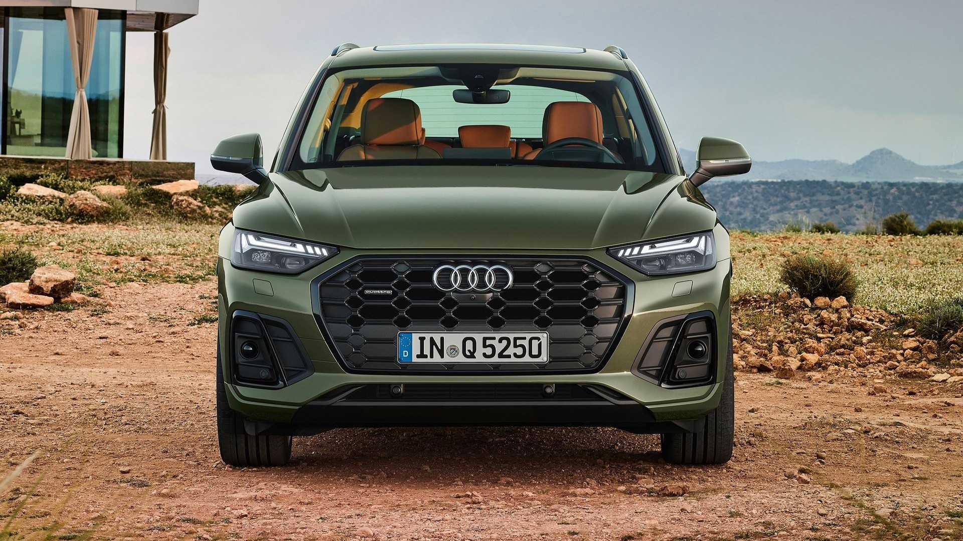Head-on shot of a 2021 Audi Q5