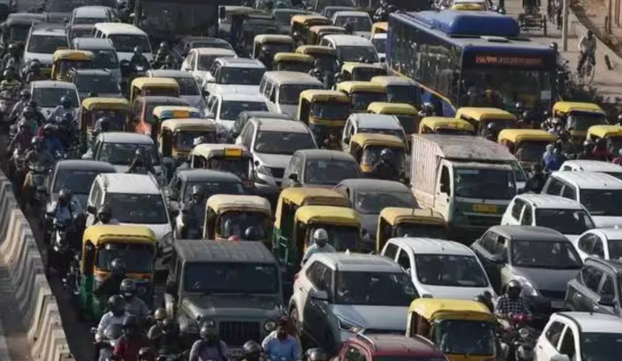 Delhi traffic alert: Ashram Chowk-Ring Road closed for 4 days, severe ...