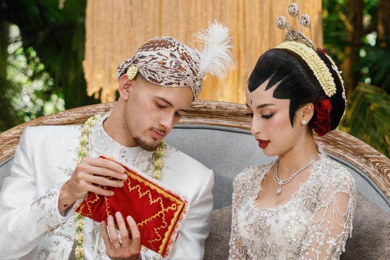 Pernikahan Jennifer Coppen dan Justin Hubner