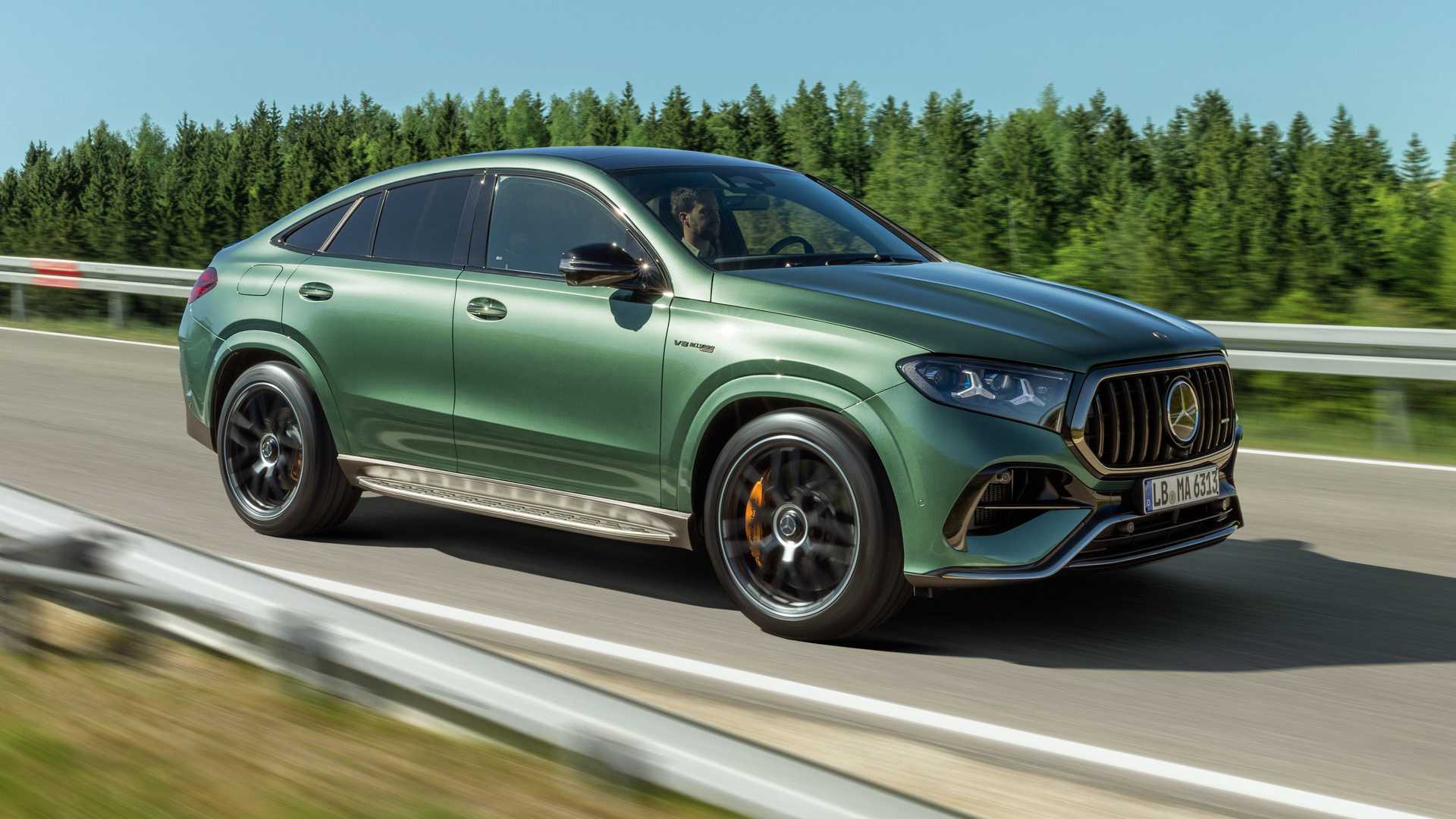 2027 Mercedes-AMG GLE 63 S Coupe front three-quarter