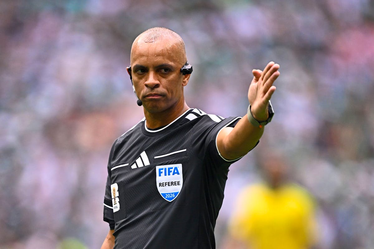 Deswegen sehen die WM-Schiris aus «wie Cyborgs»