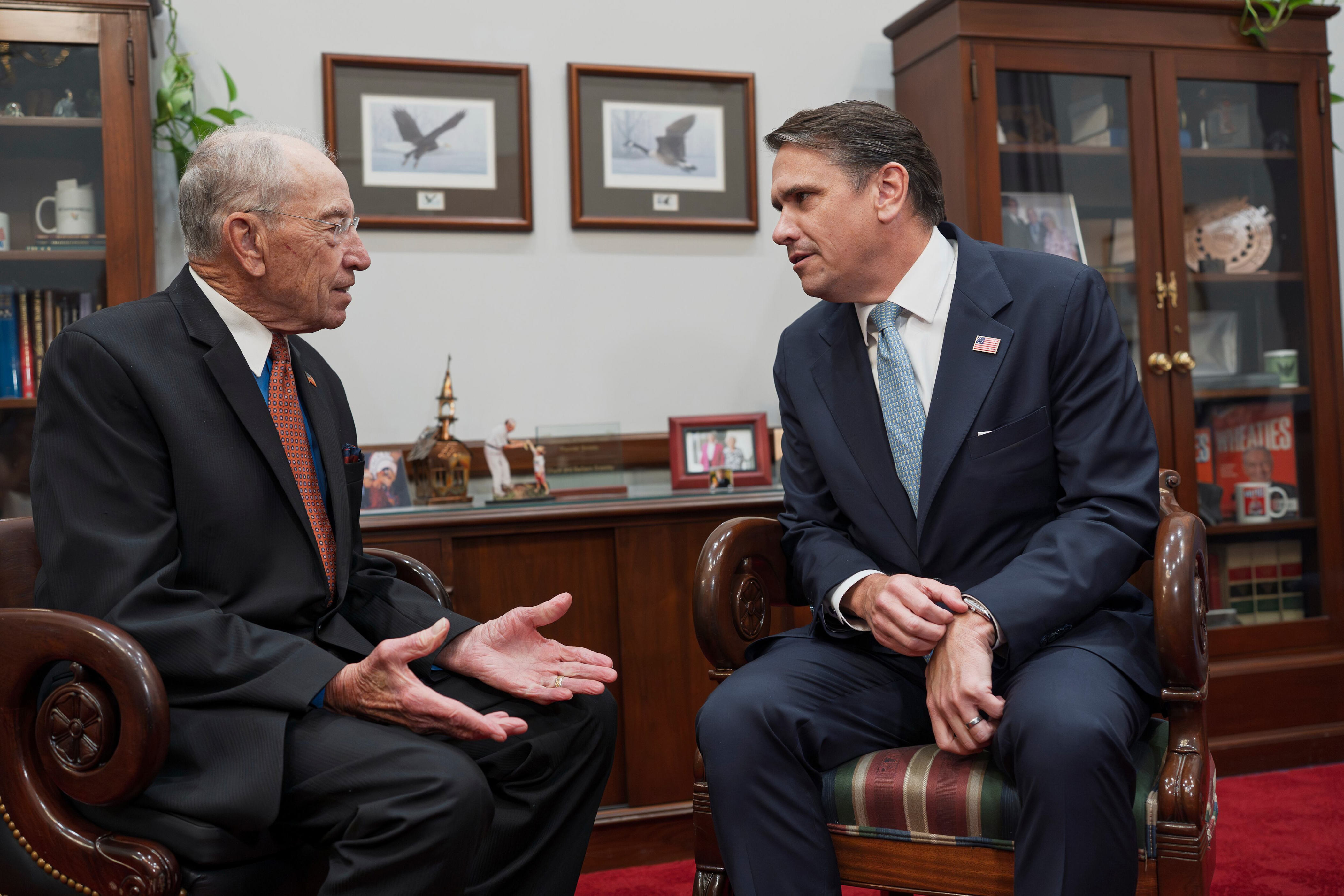 Iowa senator meets with attorney general nominee