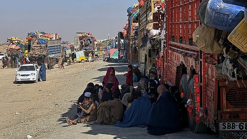 UN says 2.4M refugees will need resettling in 2027 and warns of ...
