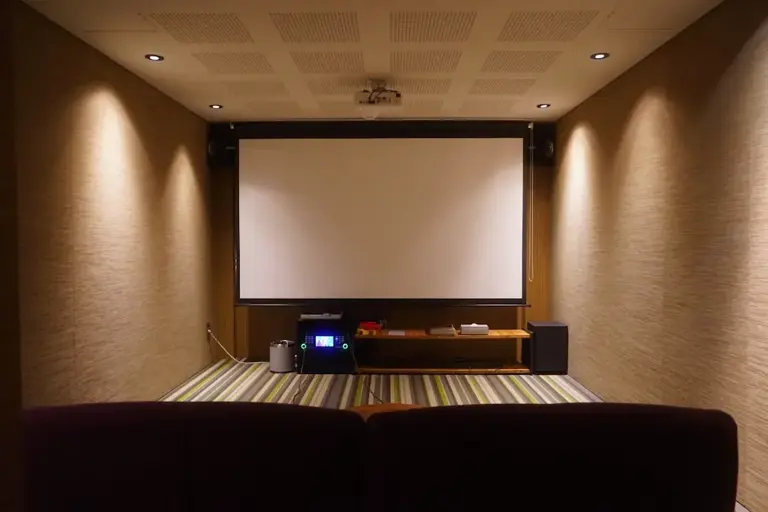 Illustration of Increasing Home Value With Smart Lighting