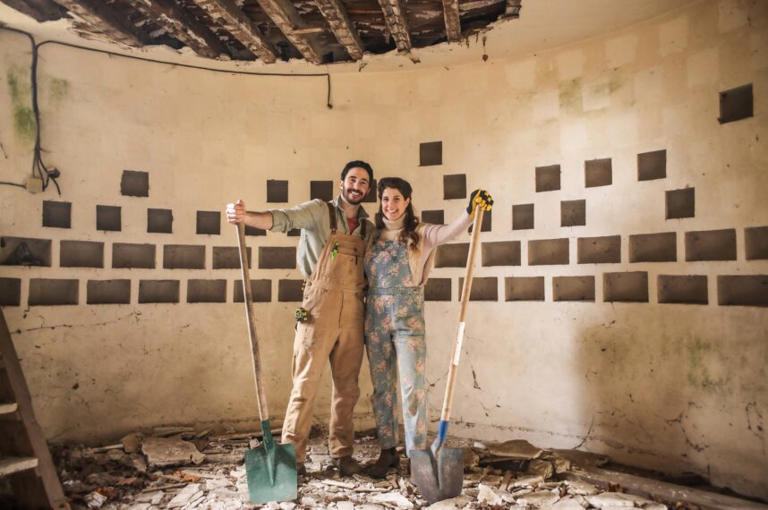 HGTV’s ‘Castle Impossible’ Stars Tease Season 2 & Give Baby Update