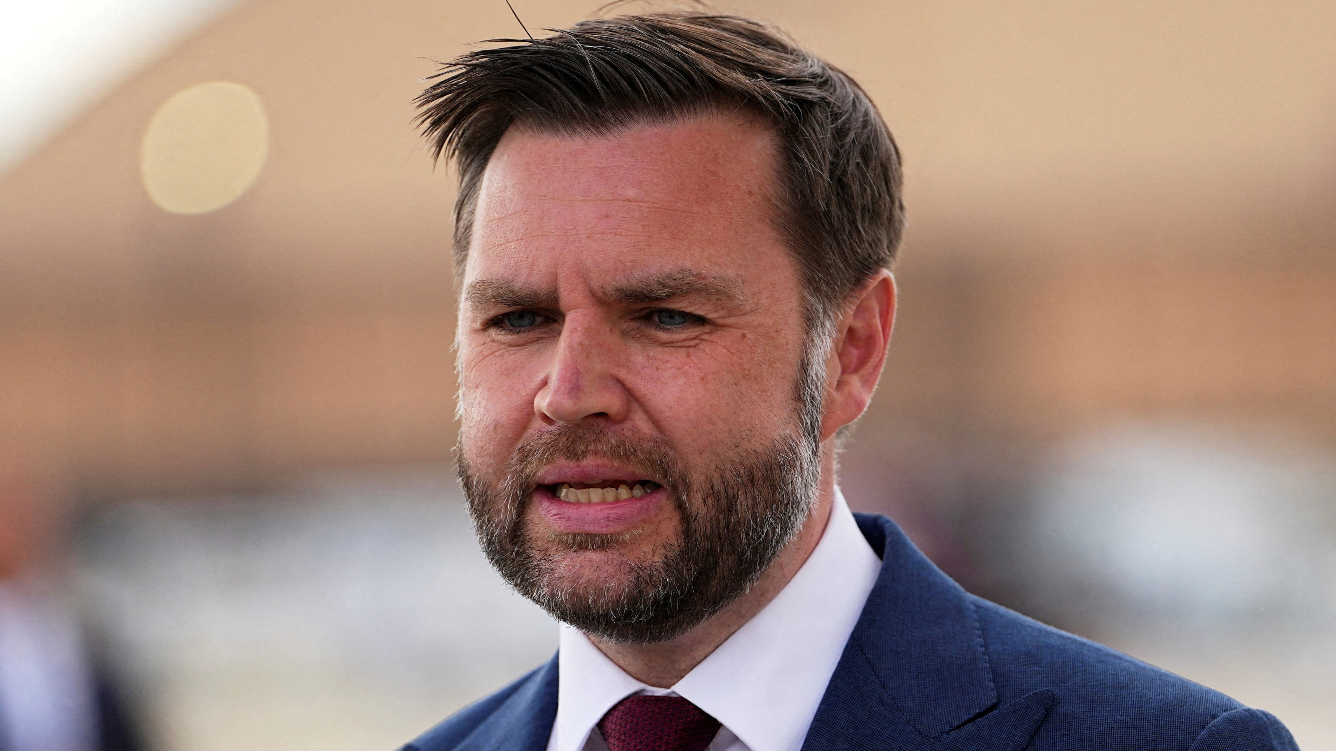 Vance’s new book ripped by conservative reviewer