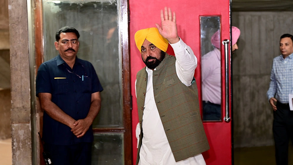Mann rejects Akal Takht edict as opposition demands resignation