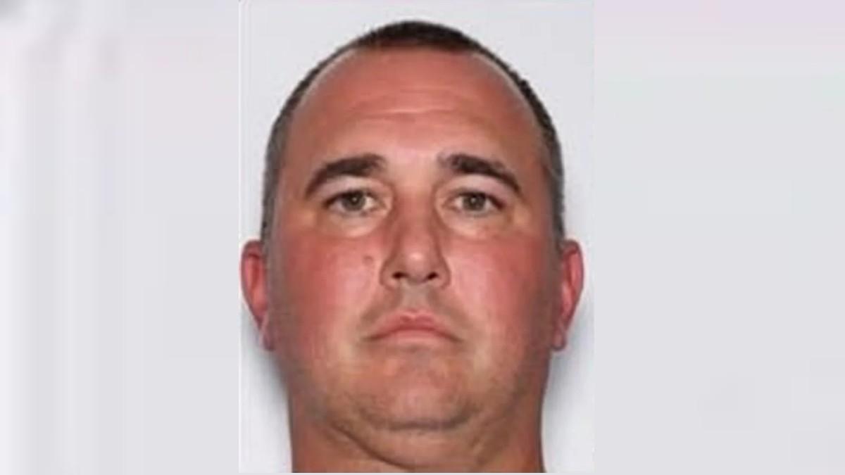 Nancy Grace believes missing high school coach Travis Turner is 'alive'