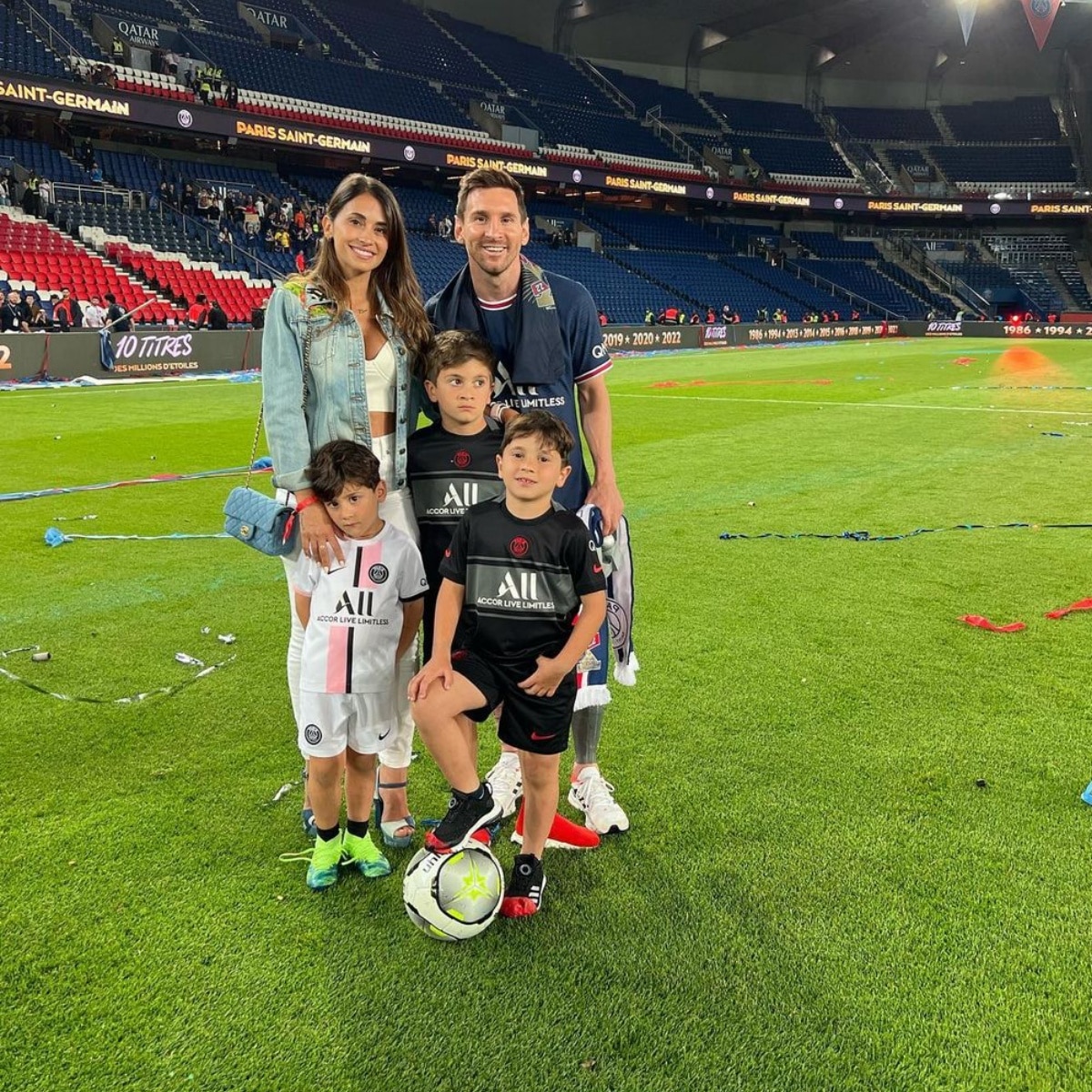 lionel-messi-and-antonela-roccuzzo-s-stunning-family-photos