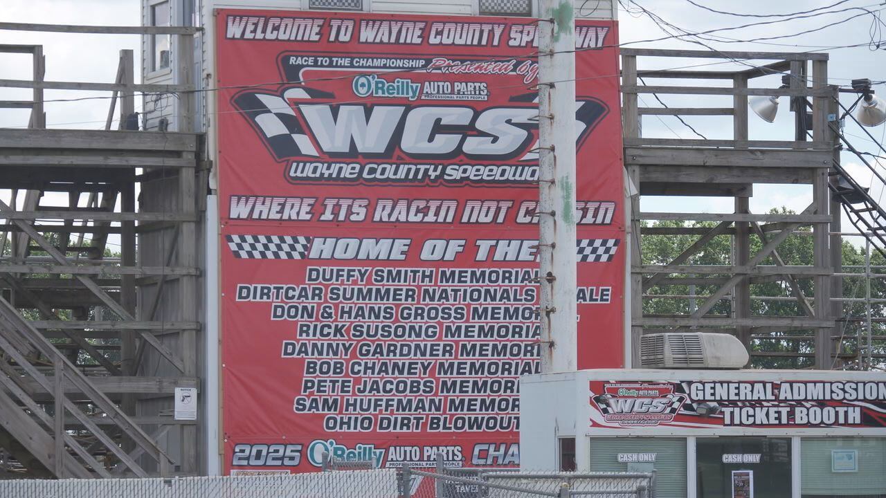 3 injured in Wayne County Speedway crash