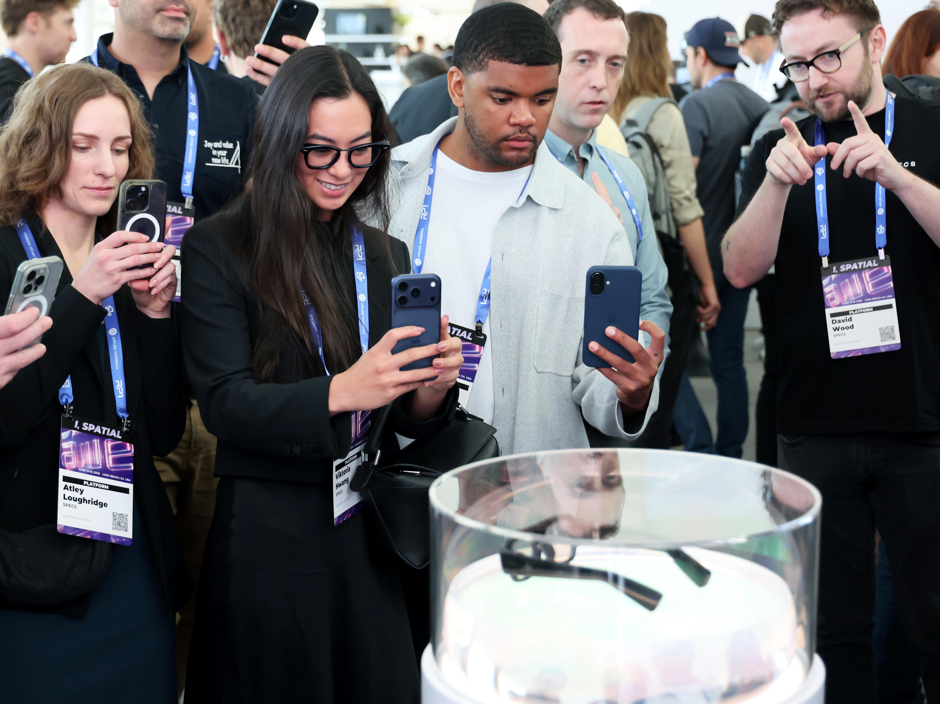 Snap finally unveiled its Specs AR glasses, and the $2,195 price tag is ...