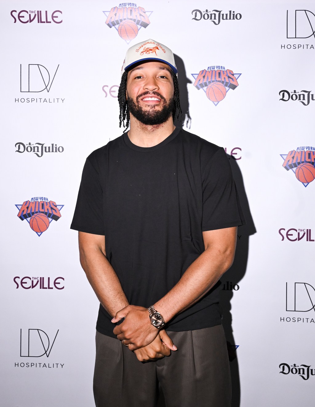 Timothee Chalamet helps the New York Knicks celebrate with tequila and ...