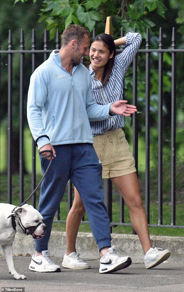 Fresh Look at Revealed Emma Raducanu S New Boyfriend 32 As Pair Snuggle