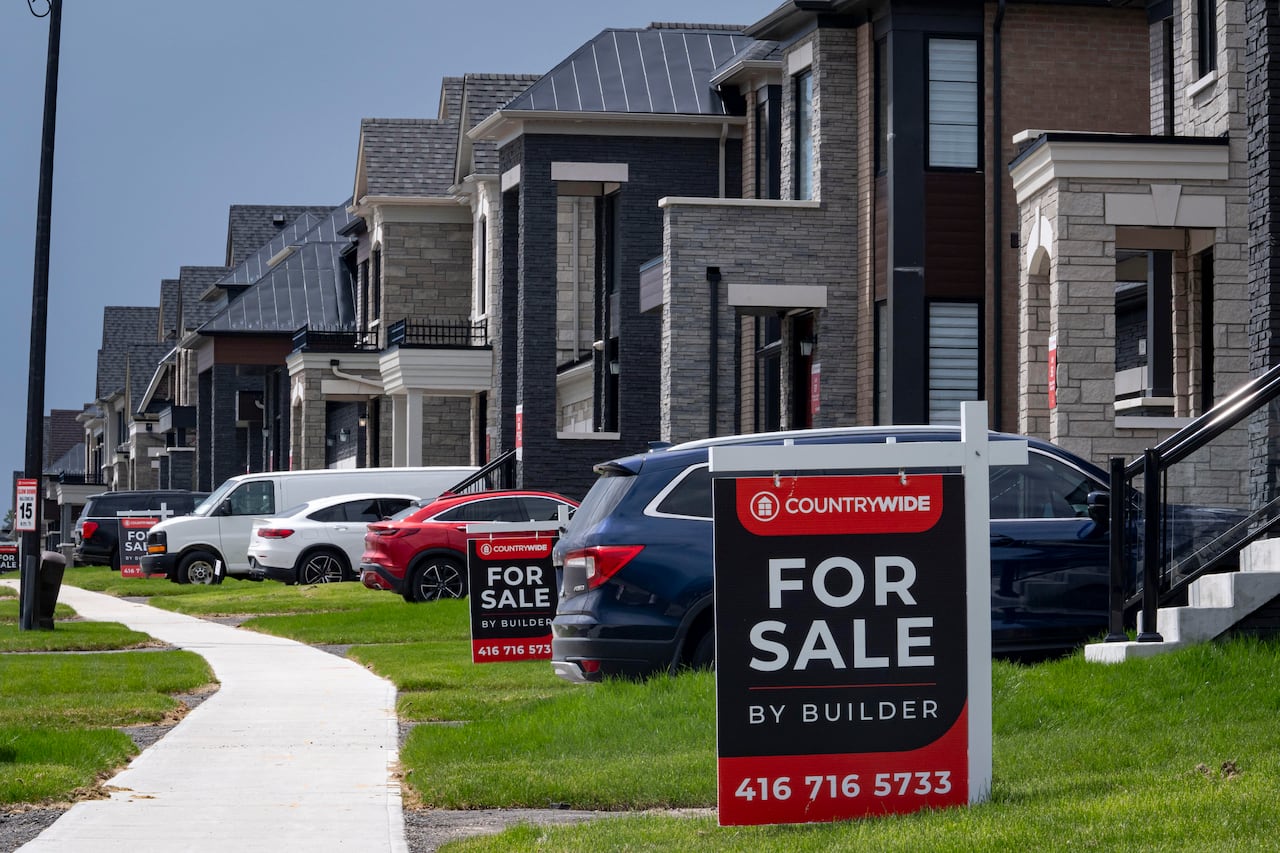 Canadian home sales rise from April as prices begin to stabilize