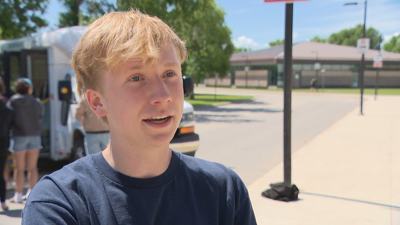 Selkirk youth get 1st free transit passes with funding announced in ...
