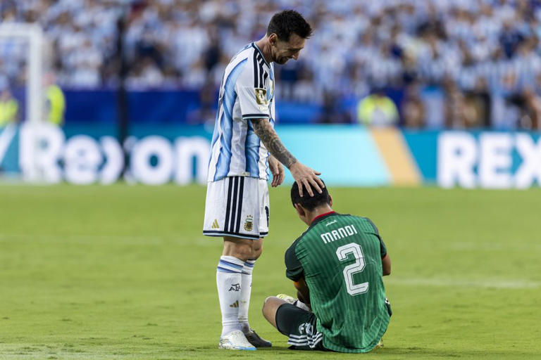 World Cup fans left furious after controversial Lionel Messi moment in  Argentina win over Algeria