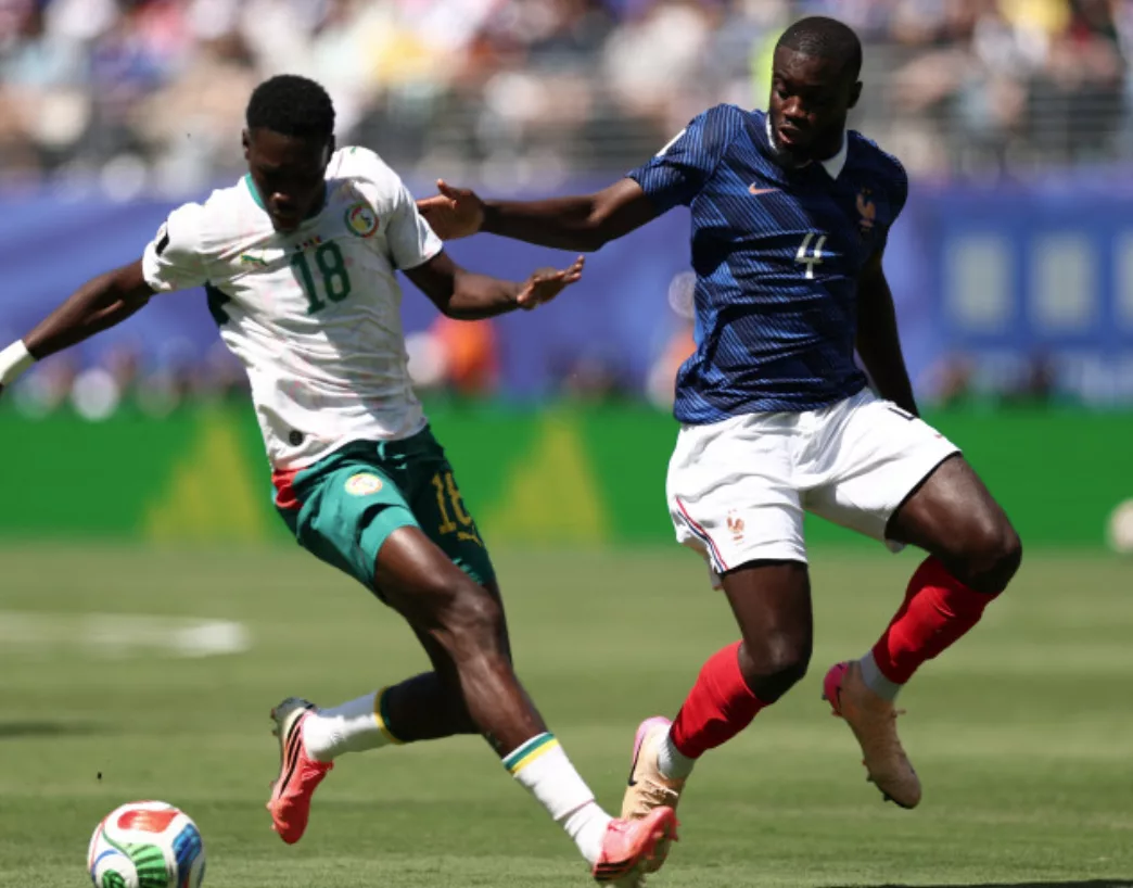 Audiences TV : M6 explose les records grâce au match France-Sénégal