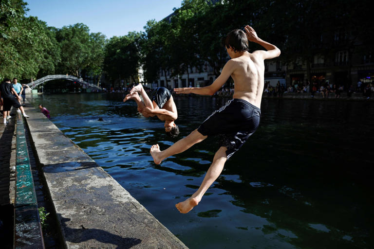 en-direct-vague-de-chaleur-26-d-partements-en-vigilance-canicule