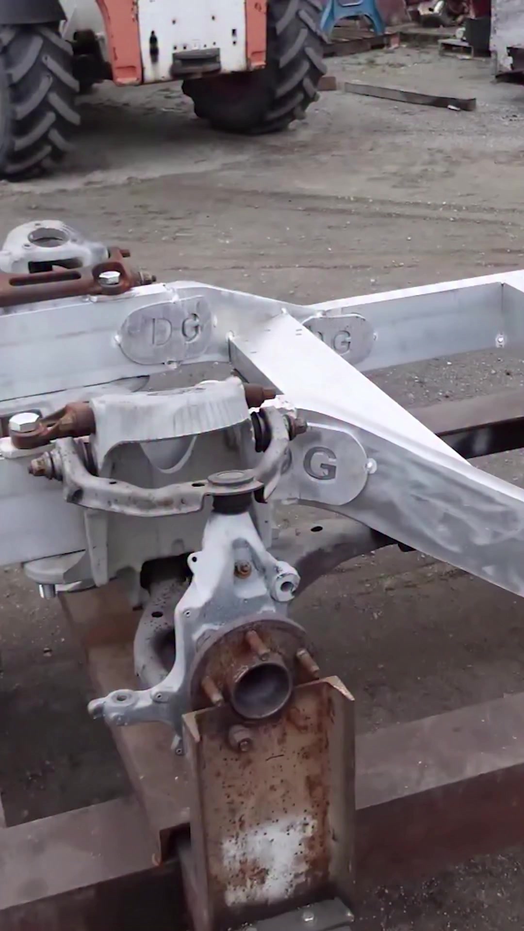 Car frame out of aluminum