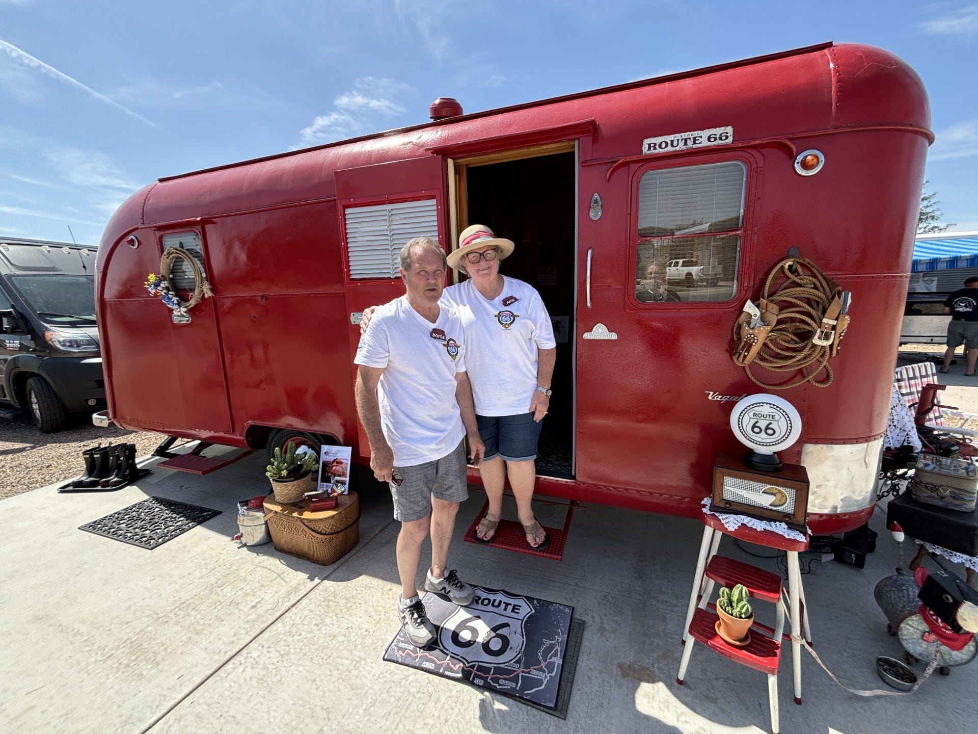 RV tin can caravan forms new friendships on Route 66 travels